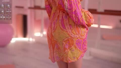  Ashly  online show from November 2025 04:08:02 PM