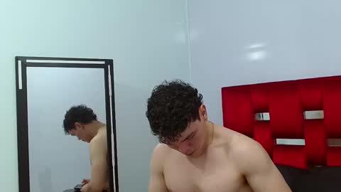 Snapshot of leo_morris chatting on December 2024 03:59:02 PM leo_morris online show from December 2024 03:59:02 PM