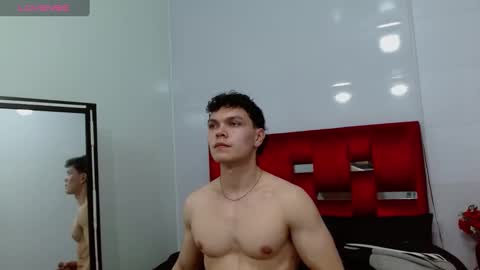 Snapshot of leo_morris chatting on January 2025 12:22:01 AM leo_morris online show from January 2025 12:22:01 AM