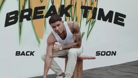 Leo independent model online show from November 2025 06:51:02 PM