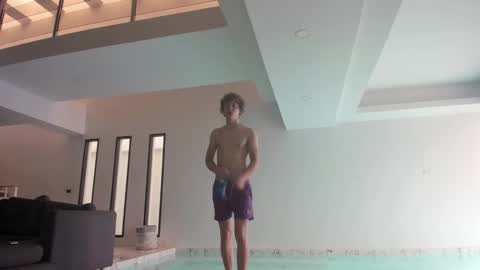 leo_wildd online show from November 2025 04:56:01 AM