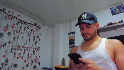 Leon Hart online show from December 2024 11:39:02 PM