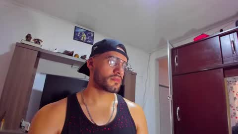 Leon Hart online show from December 2024 09:00:02 PM