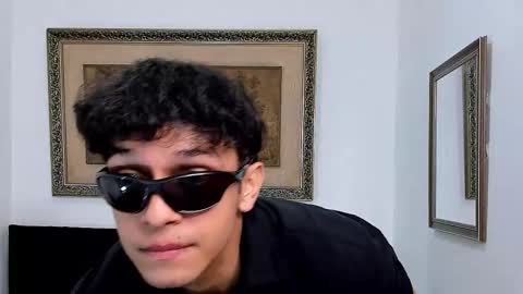 Leon Connor online show from October 2025 07:55:01 PM