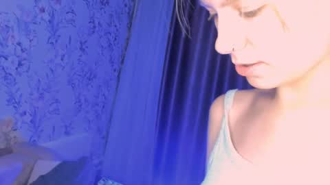 Leon and Lily online show from December 2024 09:02:01 PM