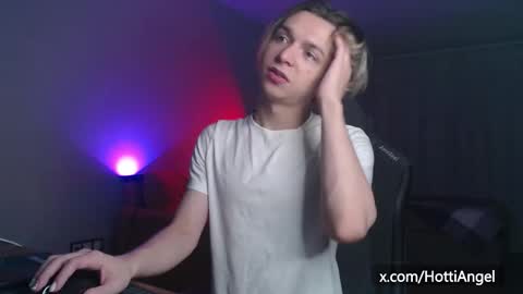 Leon online show from September 2025 03:34:02 PM