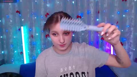 Leonaalove online show from February 2026 12:08:01 PM