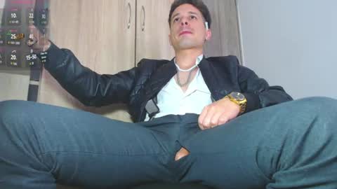 iam leonal online show from July 2026 04:56:01 PM
