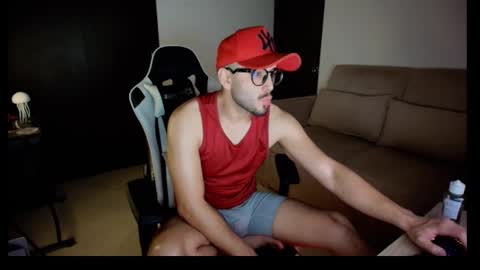 leonandresough online show from October 2025 04:56:02 AM