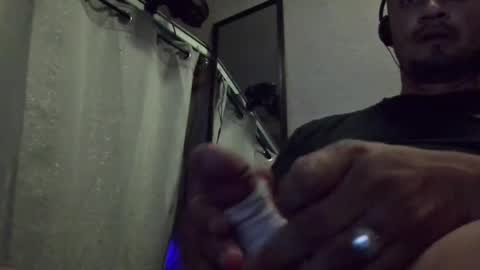 Snapshot of leonar0101 chatting on December 2024 10:07:01 AM leonar0101 online show from December 2024 10:07:01 AM