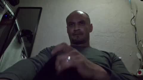 Snapshot of leonar0101 chatting on December 2024 07:37:02 PM leonar0101 online show from December 2024 07:37:02 PM