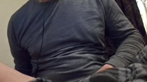 Snapshot of leonar0101 chatting on February 2025 05:15:02 PM leonar0101 online show from February 2025 05:15:02 PM