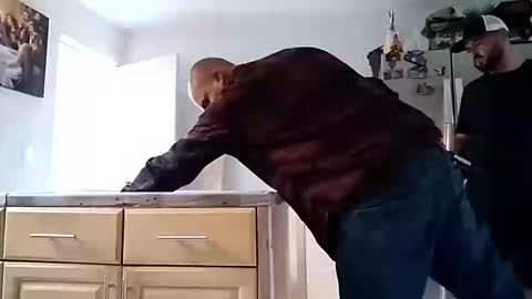 Snapshot of leonar0101 chatting on October 2025 12:22:02 AM leonar0101 online show from October 2025 12:22:02 AM