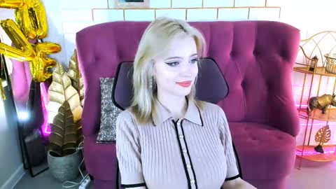 Snapshot of leonastone chatting on November 2025 06:10:02 PM leonastone online show from November 2025 06:10:02 PM