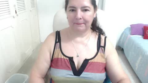 leonela   online show from April 2026 01:42:02 AM