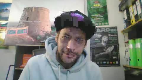 Snapshot of leonidascum chatting on November 2025 09:34:01 AM leonidascum online show from November 2025 09:34:01 AM