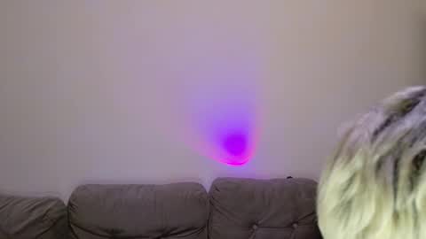 leonlure online show from December 2025 03:00:02 AM