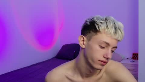 leonlure online show from December 2025 08:27:01 PM