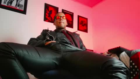 Lenardo jaramillo online show from November 2025 11:31:02 AM