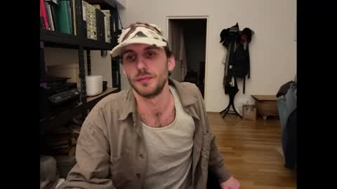 Snapshot of leonvampire chatting on February 2025 08:04:02 PM Leon online show from February 2025 08:04:02 PM