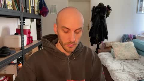 Leon online show from January 2026 09:33:01 AM