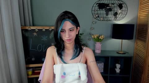 Eveline online show from February 2026 01:33:01 AM