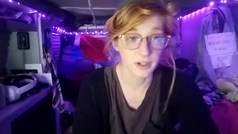 Snapshot of lesleygumgrass chatting on February 2025 01:45:02 AM LesleyGumGrass- The Boring Trans girl online show from February 2025 01:45:02 AM