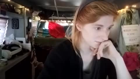 Snapshot of lesleygumgrass chatting on February 2025 05:03:02 PM LesleyGumGrass- The Boring Trans girl online show from February 2025 05:03:02 PM
