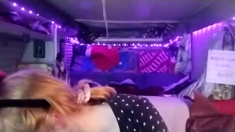 Snapshot of lesleygumgrass chatting on February 2025 12:10:02 AM LesleyGumGrass- The Boring Trans girl online show from February 2025 12:10:02 AM