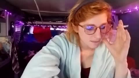Snapshot of lesleygumgrass chatting on February 2025 05:53:01 PM LesleyGumGrass- The Boring Trans girl online show from February 2025 05:53:01 PM