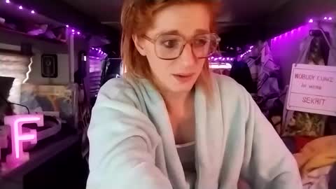 Snapshot of lesleygumgrass chatting on February 2025 05:31:01 PM LesleyGumGrass- The Boring Trans girl online show from February 2025 05:31:01 PM