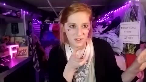 Snapshot of lesleygumgrass chatting on February 2025 09:37:02 PM LesleyGumGrass- The Boring Trans girl online show from February 2025 09:37:02 PM