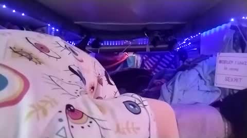 Snapshot of lesleygumgrass chatting on March 2025 04:17:02 AM LesleyGumGrass- The Boring Trans girl online show from March 2025 04:17:02 AM