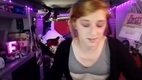 Snapshot of lesleygumgrass chatting on March 2025 11:16:02 PM LesleyGumGrass- The Boring Trans girl online show from March 2025 11:16:02 PM