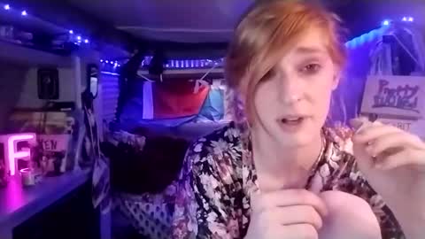 Snapshot of lesleygumgrass chatting on March 2025 07:21:02 AM LesleyGumGrass- The Boring Trans girl online show from March 2025 07:21:02 AM