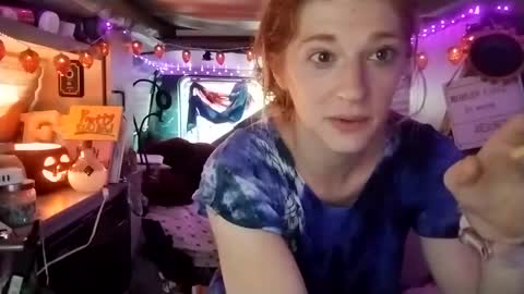 Snapshot of lesleygumgrass chatting on September 2025 03:12:01 PM LesleyGumGrass- The Boring Trans girl online show from September 2025 03:12:01 PM