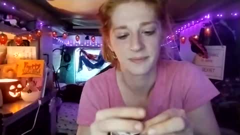 Snapshot of lesleygumgrass chatting on September 2025 07:49:01 PM LesleyGumGrass- The Boring Trans girl online show from September 2025 07:49:01 PM