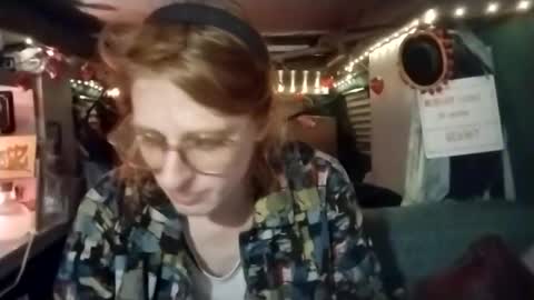 Snapshot of lesleygumgrass chatting on March 2026 02:18:01 AM LesleyGumGrass- The Boring Trans girl online show from March 2026 02:18:01 AM