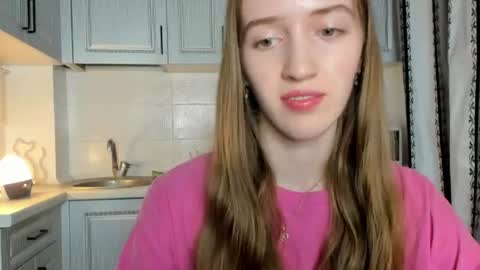 Snapshot of leslie_my_lovee chatting on July 2026 06:48:01 PM LESLIE online show from July 2026 06:48:01 PM