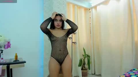 LeslieBush online show from November 2025 12:39:02 PM