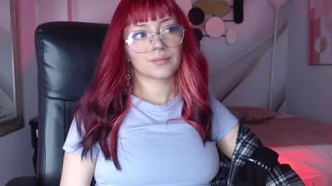 Snapshot of lessboobs_gh chatting on January 2025 11:54:01 AM Less online show from January 2025 11:54:01 AM