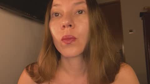 Snapshot of lessya_magic chatting on September 2025 11:04:02 AM lessya_magic online show from September 2025 11:04:02 AM