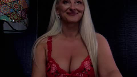 leticiareys online show from March 2026 01:38:01 PM