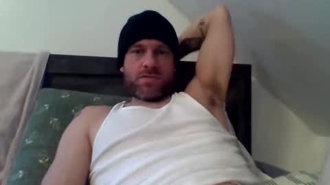 Snapshot of letmehitthat1986 chatting on November 2025 08:09:01 PM letmehitthat1986 online show from November 2025 08:09:01 PM