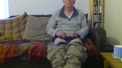 Snapshot of letmestrip chatting on December 2024 01:55:01 PM paul online show from December 2024 01:55:01 PM