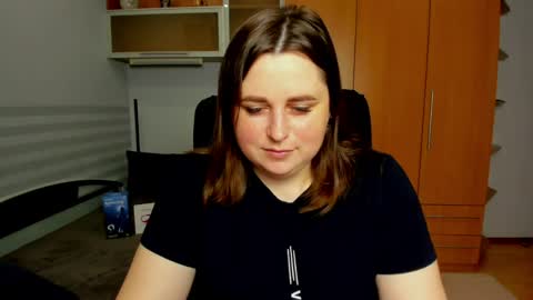 Naomi online show from May 2026 06:08:01 AM