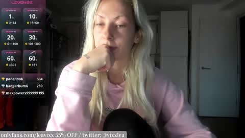 LeaVixx online show from November 2025 04:30:01 PM