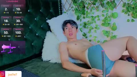 Levi  online show from November 2025 02:39:02 PM