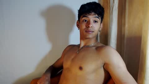 i  am lewis ly EDUARDO MEMDOZA15 online show from December 2025 07:53:02 PM