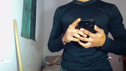 Snapshot of lewis_ly chatting on May 2026 02:11:01 PM i am lewis ly EDUARDO MEMDOZA15 online show from May 2026 02:11:01 PM
